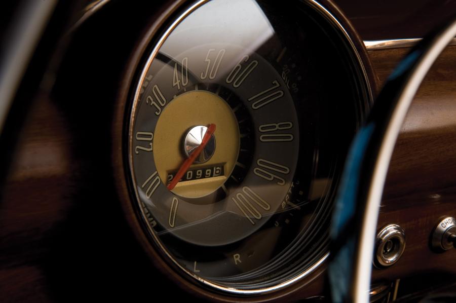  Ford Country Squire 1951 года  (фото 14 из 14)